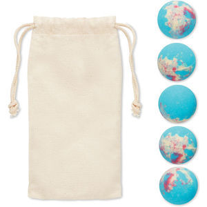 5 Effervescent Bath Bombs